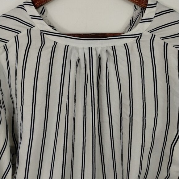 Joie 100% Silk V Neck Blouse Size XS Striped White Black Classic Workcore - Picture 10 of 11